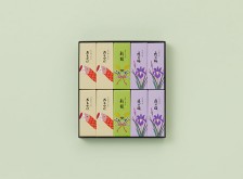 小形羊羹 10本入（五月のぼり）
