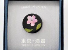 桜のピンバッチ