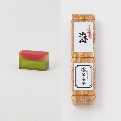 季節の羊羹「海（竹皮包）」